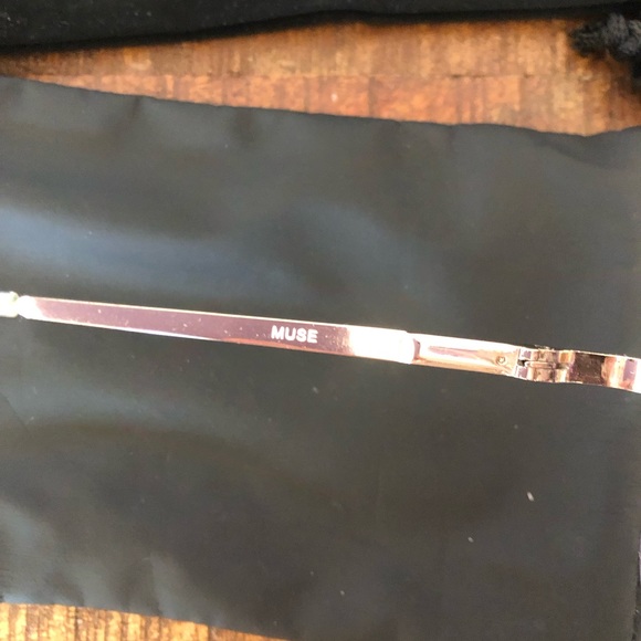 Quay Sunglasses - four pair bundle - Picture 9 of 9